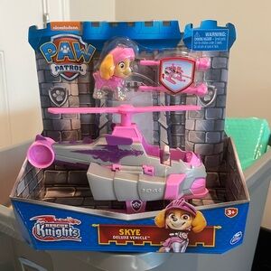 Paw Patrol Skye Rescue Knights Toy Brand New